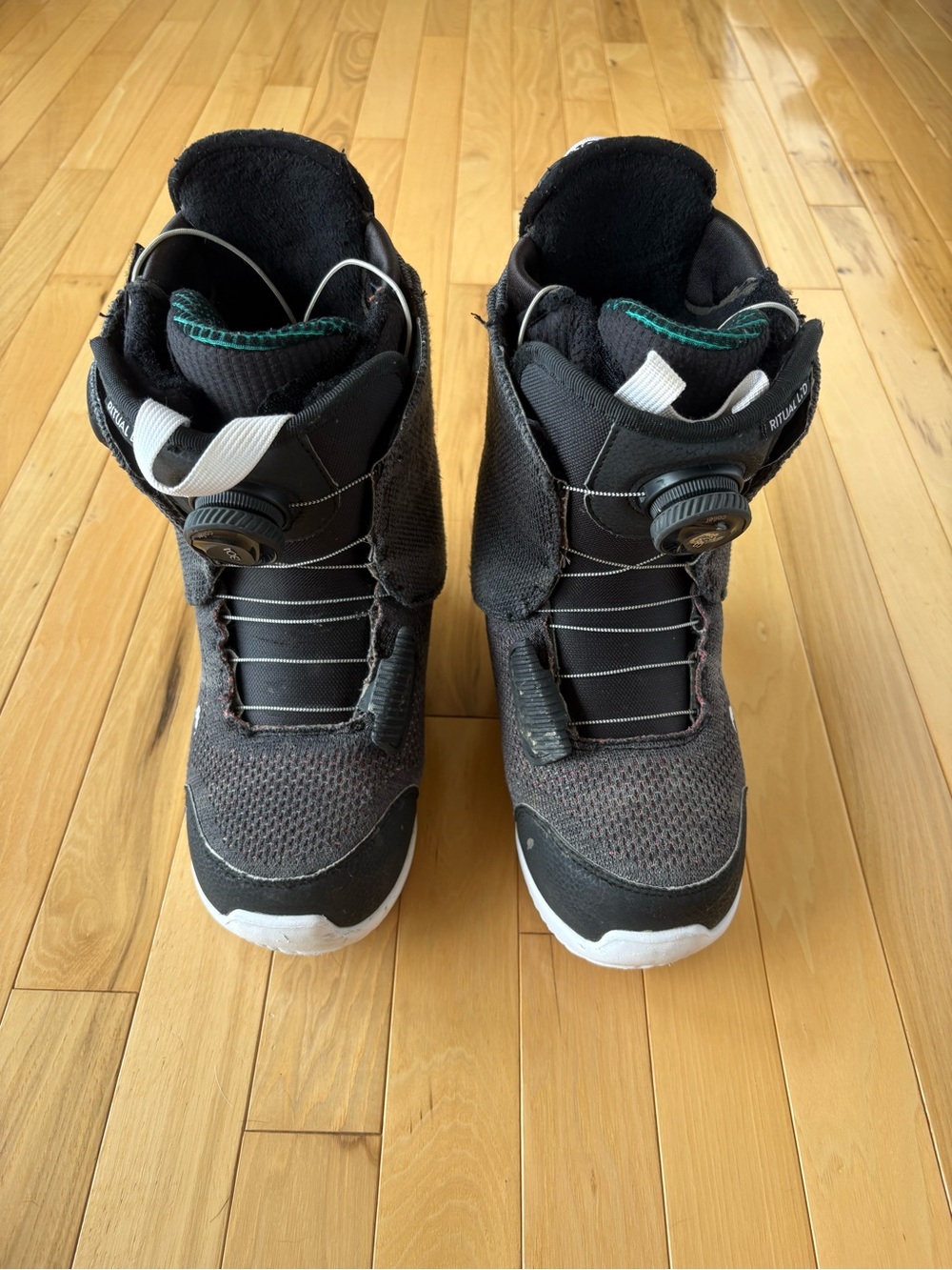 Burton Women’s Ritual Snowboard Boot Size 7